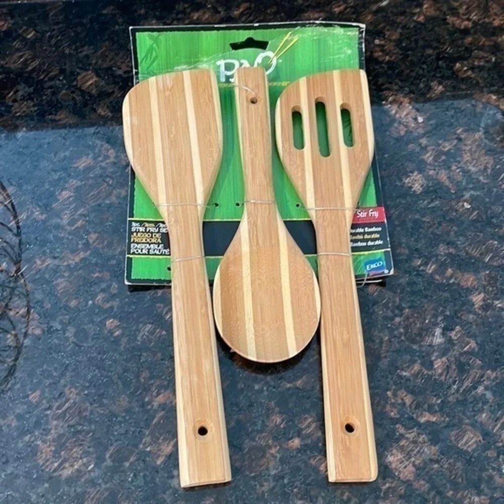 PAO 2 tone set is bamboo cooking utensils